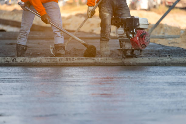 Best Concrete Driveway Installation  in Mishawaka, IN